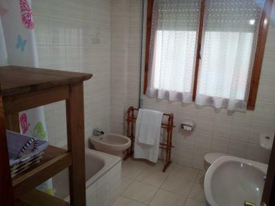 Appartamento Lupamar Cangas Centro Onís Esterno foto